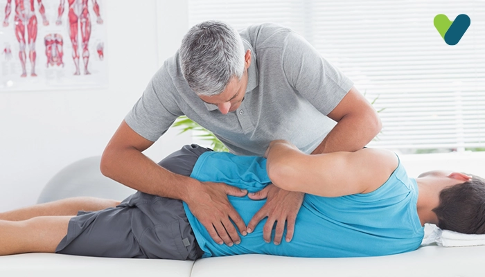 Physiotherapy vs Chiropractor – Key Differences, Benefits & Treatment Guide